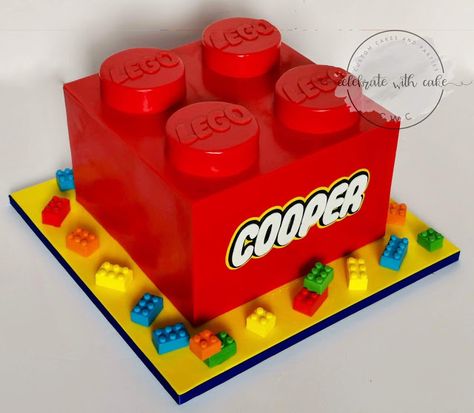 Lego Fondant Cake, Lego Smash Cake, Lego Themed Birthday Party Cake, Lego Bday Cake, Legos Birthday Cake, Lego Cake Ideas Birthday, Lego Party Cake, Lego Brick Cake, Cake Lego Birthday