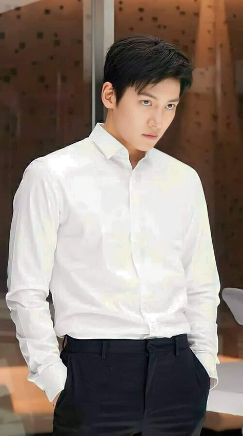 Yoona Ji Chang Wook, Ji Chang Wook Abs, Most Handsome Korean Actors, Ji Chang Wook Photoshoot, Ji Chang Wook Smile, Korean Couple Photoshoot, Cho Chang, The K2, Korean Male Actors