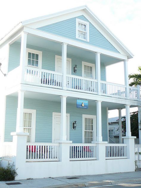 Beach House Exterior Colors, Key West Style Homes, Key West House, Bright House, Paint Colors For House, Colors For House, Beach House Colors, Key West Style, House Florida