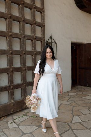 A Stunning Santa Barbara Courthouse Elopement | California Photographers | Wedding flowers. An intimate elopement at the courthouse provides the perfect backdrop. From the elegant courthouse wedding dress to the aesthetic city hall wedding photos. Discover Courthouse wedding dress civil ceremony, Courthouse elopement pictures, Courthouse wedding aesthetic and Court wedding. Book us to capture your vintage inspired elopement in Santa Barbara at bethanyjoyphotography.com. Court House Wedding Outfits Women, City Hall Wedding Dress Civil Ceremony, Simple Civil Wedding Dress Courts, Simple Courthouse Wedding Dress, Elegant Courthouse Wedding, Simple Wedding Dress Courthouse, Courthouse Wedding Dress Civil Ceremony, Wedding Flower Arrangements Centerpiece, Wedding Dress Civil Ceremony