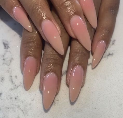 Kutek Disney, Unghie Sfumate, Work Nails, Almond Nails Designs, Almond Acrylic Nails, Neutral Nails, Fire Nails, Classy Nails, Pretty Acrylic Nails