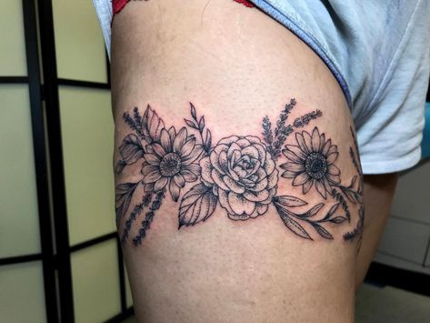 Flower Garter Tattoos For Women, Floral Garter Tattoo, Flower Garter Tattoo, Garter Tattoos, Thigh Garter Tattoo, Garter Tattoo, Thigh Wrap, Thigh Garter, Flower Thigh Tattoos