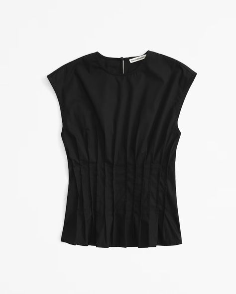 Women's Poplin Pleated Top | Women's New Arrivals | Abercrombie.com Spring Blouses For Women, Corporate Girlie, Fall Blouses, Business Fits, Business Casual Tops, Business Casual Capsule, Boring Outfits, Gameday Fits, Summer Office Outfits