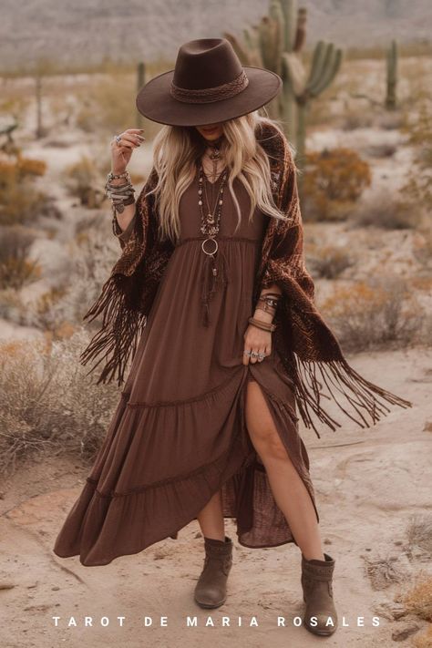 9 Unique Witchy Outfits for Women Who Love Magic and Style Casual Witch Outfit, Modern Witch Outfit, Modern Witch Fashion, Witchy Outfits, Inner Witch, Black Cloak, Love Magic, Witch Fashion, Modern Witch