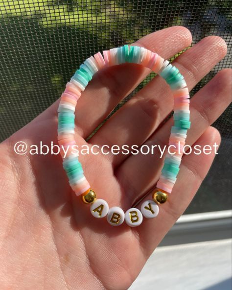 Teal Clay Bead Bracelet Ideas, Accessory Closet, Teal Bracelet, Ombre Bracelet, Bracelet Inspo, Preppy Jewelry, Beads Ideas, Tie Dye Rainbow, Tree Ring