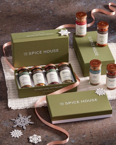 Spice Gifts & Gifts for Cooks - The Spice House Luxury Spice Packaging, Spice Sets Gifts, Namaste London, Spice Gift Box, Spice Gift Set, House Gift Box, Spices Packaging, Spice Gift, Jar Packaging