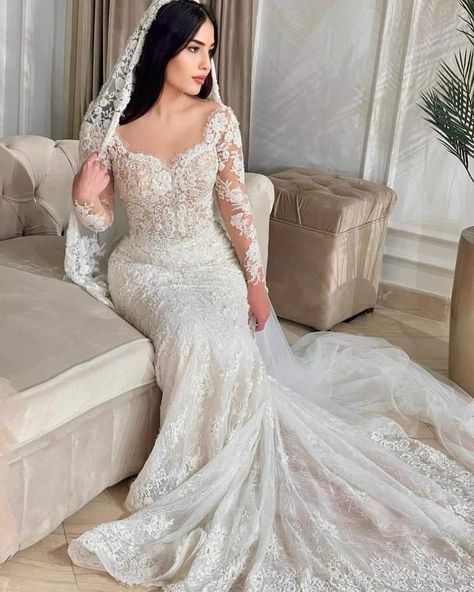 Wedding Dress Spanish Style, Hispanic Wedding Dress, Wedding Dress Curvy Bride, Elegant Bride Dress, Muslim Bridal Dress, Hispanic Wedding, Wedding Dress Mermaid Lace, Wedding Dress Curvy, Wedding Dress Overskirt