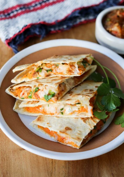 Spicy shrimp sweet potato quesadillas make a healthy, quick dinner or lunch. Also a great way to use up leftover shrimp Shrimp And Sweet Potato, Shrimp Sweet Potato, Leftover Shrimp, Healthy Quick Dinner, Sweet Potato Quesadilla, Cooking Potatoes, Sweet Potato Skins, Eating Light, Turkey Soup