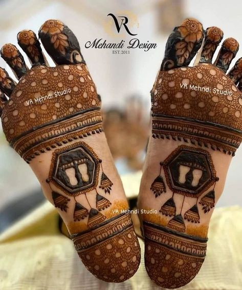 Leg Mehendi Design Unique, Mehandi Wedding, Leg Mehendi Design, Baby Mehndi Design, Leg Mehndi, Legs Mehndi Design, Bridal Henna Designs, Mehndi Designs For Kids, Mehndi Design Pictures