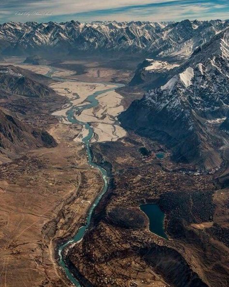 Spectacular aerial view of #Skardu city in #GilgitBaltistan captured by Abbas Shah. . Follow us on Twitter @gbeepk . #DWPSnowfall #dawndotcom #winter #snow #snowfall #pakistan  #gbee #spectacularpakistan  #gbee #gilgitbaltistan #pakistan #instanature #cusp #instanaturelover #landscape_lovers #peak #amazing #summit #wilderness #nature #instagood #reflection #landscapephotography #skardu #baltistan Padmanabhaswamy Temple, Indus River, River Painting, Skardu Pakistan, Gilgit Baltistan, Moon Photography, Explore Travel, Birds Eye View, Birds Eye