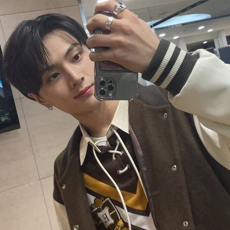 Jay Enha, Jay Enhypen, Jay, Mirror Selfie, Mirror