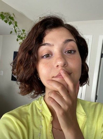 Katie Findlay, Anne Hathaway, Short Hair Styles, Actresses, Actors, Hair