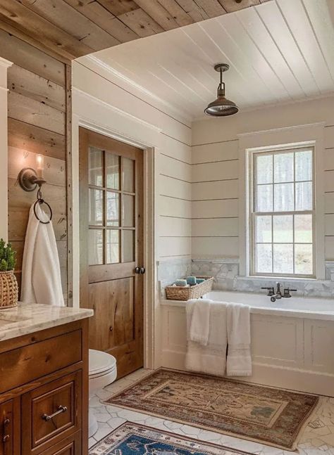 Rustic Ideas, Bathroom Farmhouse Style, Cottage Bathroom, Modern Farmhouse Bathroom, Bathroom Trends, Farmhouse Interior, Rustic Bathroom, Dream House Plans, Farmhouse Bathroom