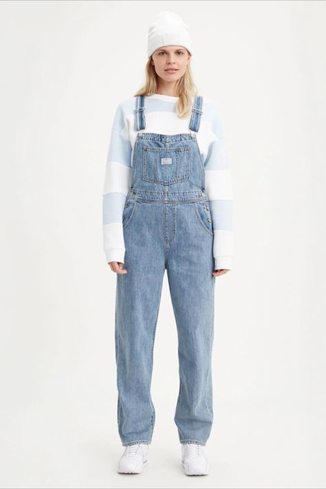 Denim Overalls Outfit, Looks Jeans, Vintage Overalls, Workwear Essentials, Overalls Outfit, Overalls Women, Denim Overalls, Outfits Casuales, Maternity Clothes