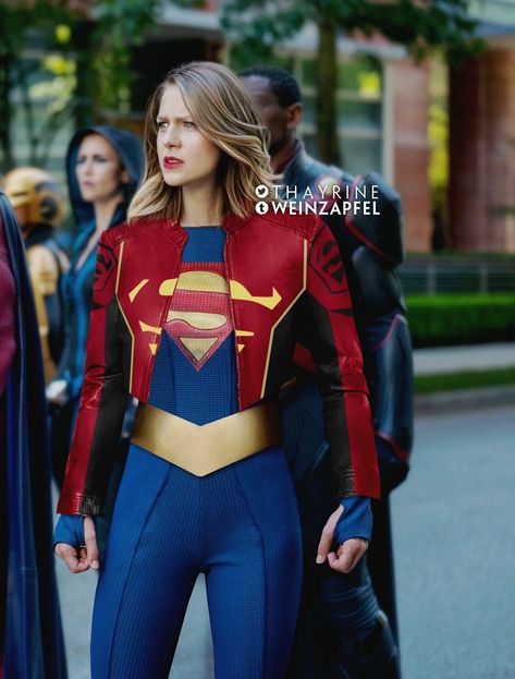 Supergirl Suit, Leather Jacket Suit, Kara Kent, Mellisa Benoist, Supergirl Superman, Supergirl Cosplay, Melissa Supergirl, Supergirl Dc, Jacket Suit