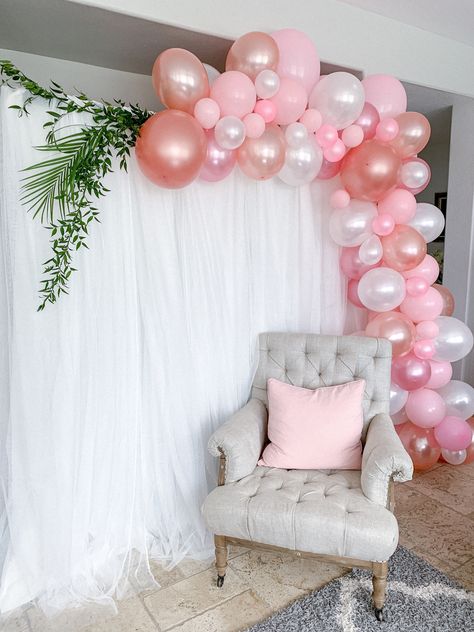 Bridal Shower Chair, Bridal Shower Decorations Elegant, Wedding Shower Brunch, Wisteria Wedding, Backyard Bridal Showers, Bridal Shower Inspo, Bridal Shower Decorations Diy, Bridal Shower Balloons, Bridal Shower Backdrop