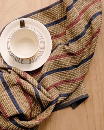 Kitchen Linen - collection of useful kitchen cloths - Mungo Linen Decor, Plettenberg Bay, Towel Weaving, Waffle Weave Towels, Daily Hacks, Floor Runners, Waffle Fabric, Long Lumbar Pillow, Hemp Pillows