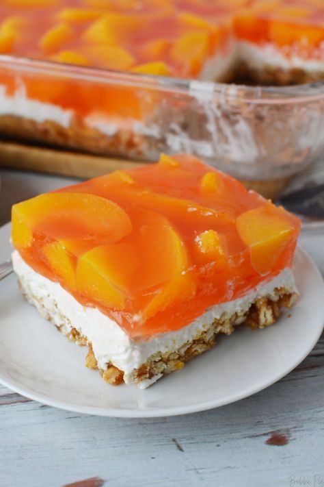 Refrigerator Desserts, Jello Pretzel Salad, Pretzel Desserts, Fabulous Desserts, Heavenly Desserts, Orange Dessert, Jello Dessert Recipes, Peach Dessert Recipes, Strawberry Pretzel Salad