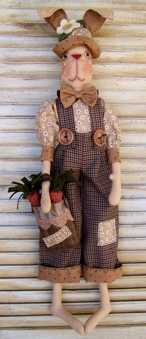 Crawford pattern by Annie Smith Annie Smith, Primitive Doll Patterns, Raggedy Doll, Xmas Toys, Handmade Stuffed Animals, Moda Fabric, Quilting Fabrics, Primitive Dolls, Patchwork Quilting