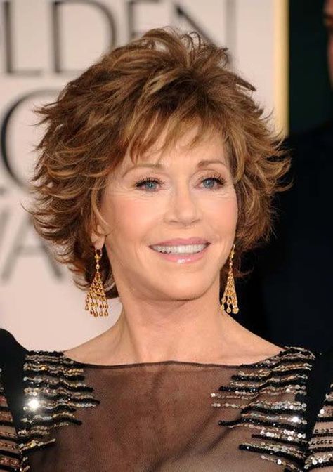 30 Most Stylish and Charming Jane Fonda Hairstyles - Haircuts & Hairstyles 2019 Jane Fonda Hairstyles, Shaggy Short Hair, Short Shag Hairstyles, Shag Hairstyles, Mom Hairstyles, Jane Fonda, Short Hairstyle, Haircuts For Fine Hair, Short Hair With Layers