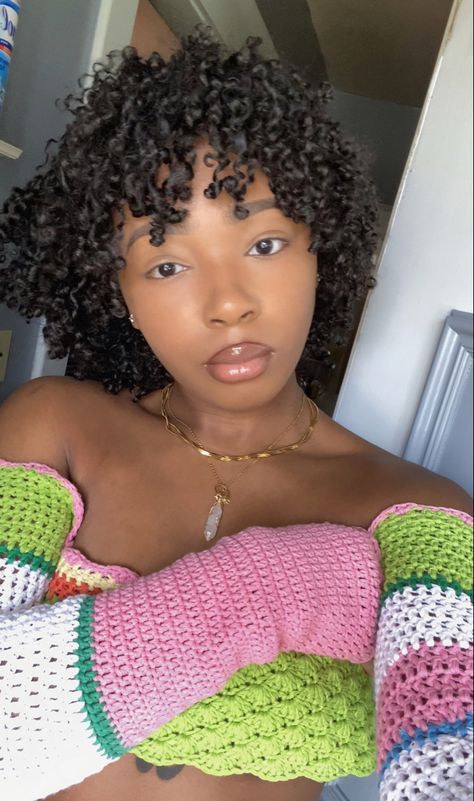 4b Hair Short, Curly Fro With Bangs, Curly Hair Cuts 3b 3c, Short 3c Curly Hairstyles, Curly Pixie Cuts Round Face Curls, 3c Short Hair, Short 4a Hair, Short 3c Hair, Short 3c Curly Hair