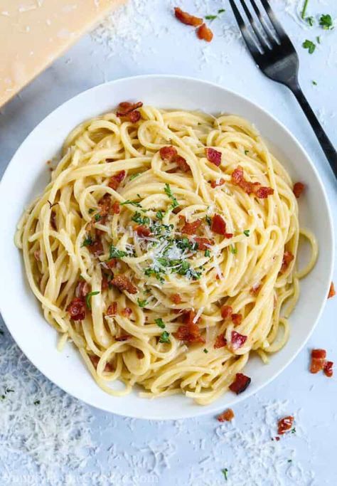 Velvety smooth and so flavorful, this Spaghetti Carbonara is always a favorite. You'll love the creamy textures and savory flavors of this dish. #homemadecarbonara #homemadespaghetticarbonara #homemadespaghetticarbonararecipe #besthomemadespaghetticarbonara Best Carbonara Recipe, Easy Antipasto Salad, Homemade Carbonara, Spaghetti Carbonara Recipe, Pasta Alla Carbonara, Carbonara Sauce, Resep Pasta, Best Spaghetti, Seafood Recipes Healthy