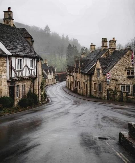 Dark Europe Aesthetic, Scottish Countryside Aesthetic, English Village Aesthetic, Scottish Town Aesthetic, Houses In Scotland, Scottish Village Aesthetic, British Village Aesthetic, Scotland Village Aesthetic, Edinburgh Scotland Dark Academia