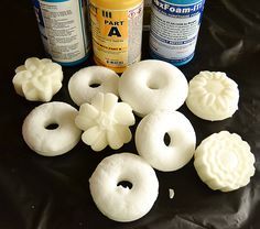 If you are looking for a fun activity for your kids to keep them happy and entertained, click over and see how to make squishies! They will be busy for hours and you will save money from buying them in the store! How To Make Squishies, Diy Squishies, Homemade Squishies, Market Day Ideas, Squishies Diy, Camping Lake, Fake Food Props, Faux Food, Fake Bakes