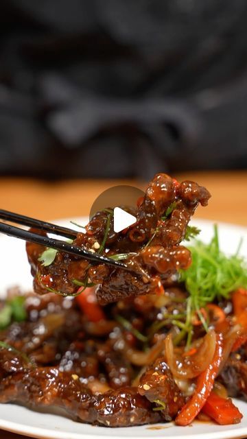 Zachary Neman on Instagram: "Crispy chili beef has to be my favorite Chinese takeout dish of all time. When it lacks in diet-friendliness, it makes up with the joy and pleasure it brings you. Dopamine. Explosion.

Recipe in bio. 

#crispychilibeef #chinesefood #recipe #cooking" Crispy Chili Beef, Chili Beef, Chinese Foods, Chinese Takeout, Meat Dinners, Recipe Dinner, Beef Chili, Meat Chickens, Asian Dishes