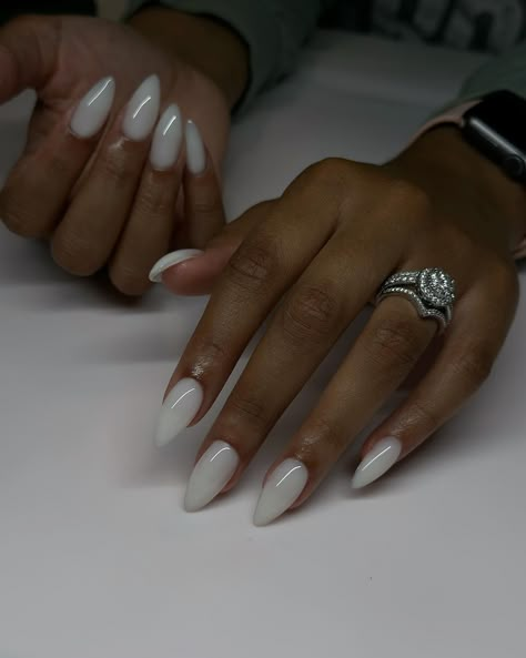 This look can be gotten with any milky white as long as you’re able to apply the gel properly. ❤️ #dovenailsbysharon Wedding Nail Colors, White Almond Nails, Wedding Acrylic Nails, Long Gel Nails, White Gel Nails, Milky Nails, Fun Nail Colors, Acrylic Nail Set, Short Gel Nails