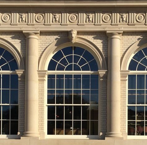 Arch Window Design, Neoclassical Building, Balcony Exterior, Window Arch, Limestone House, Rome Architecture, Neoclassical House, Classic Facade, Classic Column