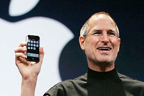 We look back at how Apple founder built a business that revolutionized the tech industry. Steve Jobs Photo, Iphone 2007, Steve Jobs Biography, Steve Jobs Apple, Louis Daguerre, Steve Wozniak, Apple Gadgets, Tim Cook, Iphone 2g