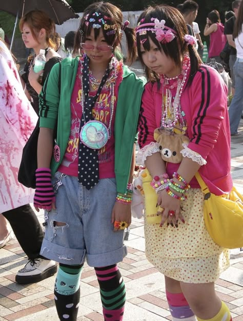 Decora Style, Decora Harajuku, Harajuku Decora, Fruits Magazine, Harajuku Fashion Street, Kei Fashion, Harajuku Outfits, Japanese Street Fashion, J Fashion