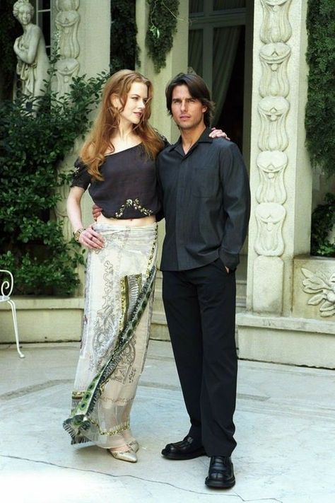 Tom Cruise Wedding, Nicole Kidman Tom Cruise, Tom Cruise Hot, 90s Couples, Tom Cruise Movies, Suri Cruise, Regular People, Hollywood Couples, Cruise Wedding