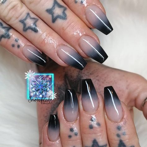 Umbre Nails, Black Ombre Nails, Faded Nails, Ombre Acrylic, Classy Acrylic, Witch Nails, Chrome Nails Designs, Squoval Nails, Ombre Acrylic Nails