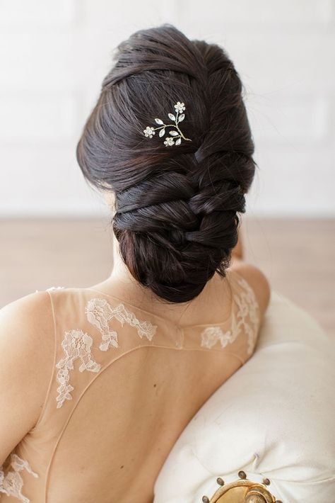 Crystal Flower Trio Hair Pin Style ZIVA, Silver Modern Bob Haircut, Bride Hair Pins, Bridal Accessory, Bridal Hairstyle, Bridal Veils, Elegant Updo, Bridal Hair Pins, Floral Hair, Crystal Flower