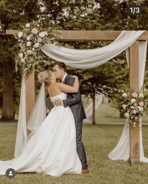 Gazebo Wedding Decorations, Wood Wedding Arches, Arches Wedding, Wedding Trellis, Bougainvillea Wedding, Wedding Pergola, Wooden Wedding Arches, Home Decor Business, Wedding Arches Outdoors