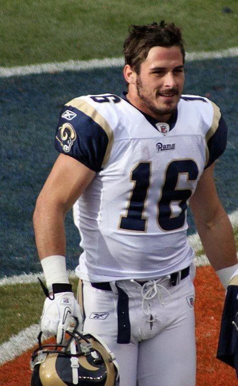 Hottest NFL Players | Sexy Football Players Danny Amendola, Cute Football Players, Nfl Football Players, Football Boyfriend, St Louis Rams, Julian Edelman, Patriots Football, La Rams, American Football Players