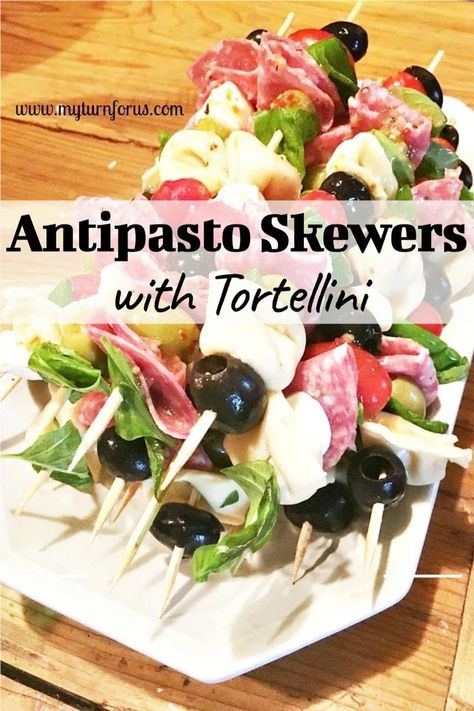 Antipasto Skewers With Tortellini, Tortellini Skewers Appetizers, Antipasto Kabobs, Antipasto Appetizer, Tortellini Skewers, Luau Party Food, Cocktail Party Appetizers, Italian Antipasto, Antipasto Skewers