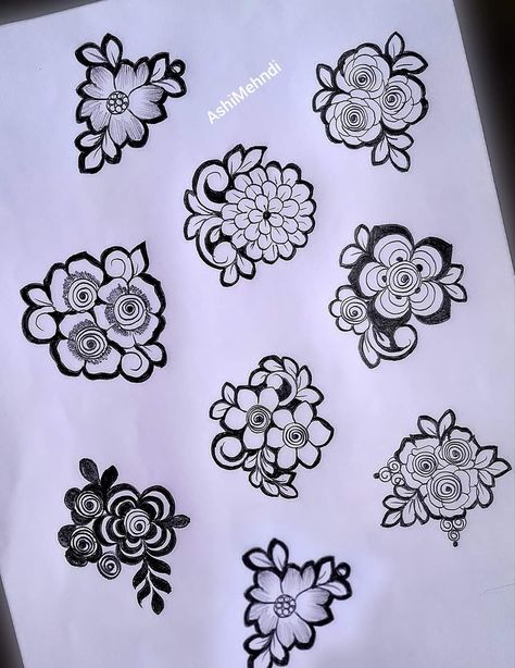 Mehndi Book, Buta Design, Mehndi Flower, Front Mehndi Design, Mehndi Designs Bridal Hands, Rose Mehndi Designs, Very Simple Mehndi Designs, Simple Mehndi Designs Fingers, Pretty Henna Designs