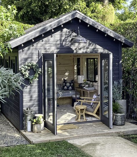 Shed Business, She Shed Living, Shed Living, Garden Huts, Art Shed, Craft Shed, Studio Shed, Shed Sizes, Large Sheds