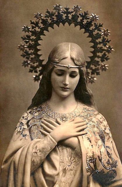 Reality Philosophy & Spirituality :  RULE VS LOVE@ACT BY YOUR HIGHEST CHOICE Virgin Mary Art, Mama Mary, Mary Statue, Queen Of Heaven, Mother Art, Our Lady Of Sorrows, Blessed Mother Mary, The Virgin Mary, Holy Mary