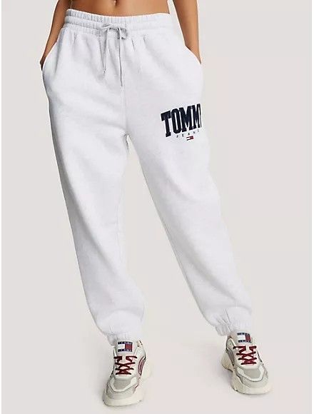 Tommy Hilfiger Sweatpants, Tommy Hilfiger Joggers, Joggers Women, Cozy Sweatpants, Jeans Collection, Tommy Hilfiger Women, Tommy Jeans, Fashion Clothes, Medium Weight