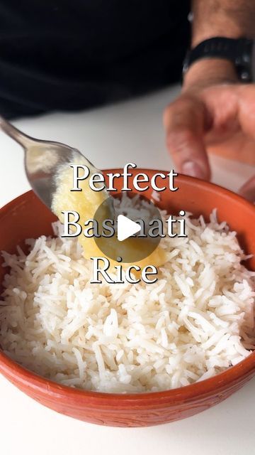 Karan Gokani on Instagram: "INDIAN 101: HOW TO COOK PERFECT BASMATI RICE, EVERY TIME 🍚🇮🇳  Today's recipe may seem basic, but it's one of the fundamentals of Indian cooking and something you'll be doing all the time. There are various ways to cook rice, this is my preferred method to make simple boiled rice. There are a couple of restaurant tips in here to make your rice fluffy and bright....  Stay tuned for two of my favourite South Indian rice recipes dropping in the next few days.  1 cup Basmati rice  Approx 1.5 cups water   1. Wash the rice till the water runs somewhat clear.  2. Soak the rice for at least 20 minutes or up to an hour.  3. Drain and place the rice in a pan and cover with water. The water should be about a knuckles height above the top of the rice.  4. Bring to a boil How To Make Basmati Rice, Fluffy Rice How To Make, How To Cook Basmati Rice On The Stove, How To Cook Basmati Rice, Basmati Rice In Rice Cooker, Cocnut Rice, Boiled Rice Recipes, Ways To Cook Rice, Claypot Rice Recipe