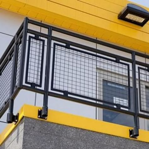 Commercial Railing Design, Railing Balcony, Design Balcony, Aluminum Handrail, Railing Designs, Grill Gate Design, Balcony Grill, Steel Gate Design, Grill Door Design