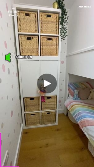 Room Divider Bunk Bed, Splitting Bedroom Into Two, Bunk Beds For 3 Kids, Bunk Bed Play Area, Divided Bedroom Kids, Girls Bunk Beds Room Ideas, Girl Bunk Bed Rooms, 3 Kids In One Room, 2 Bed In One Room Ideas