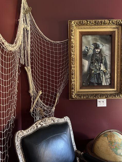 Are you looking for a boys themed bedroom? This pirate room is one of my favorites! Check out all the details! Boys Themed Bedroom, Caribbean Bedroom, Pirate Bedroom Theme, Steampunk Rooms, Pirate Bedroom, Boy Room Themes, Boys Bedroom Themes, Pirate Room, Pirate Decor