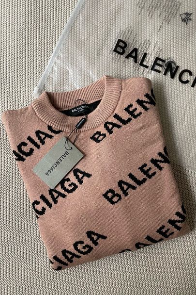 Balenciaga Sweater Outfit, Balenciaga Sweater, Oversized Sweaters, Sweater Outfit, Sweaters Oversized, Affordable Fashion, Crew Neck Sweater, Neck Sweater, Sweater Outfits