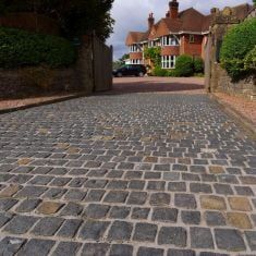 Cobblestone Paving, Granite Paving, Stone Paving, Driveway Paving, Driveway Design, Stone Blocks, Garden Paving, Natural Granite, Block Paving