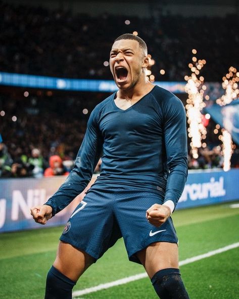 Psg Mbappe, French Football Players, France National Team, Anime Lock Screen Wallpapers, Kylian Mbappe, Team Player, Paris Saint, Paris Saint-germain, Saint Germain